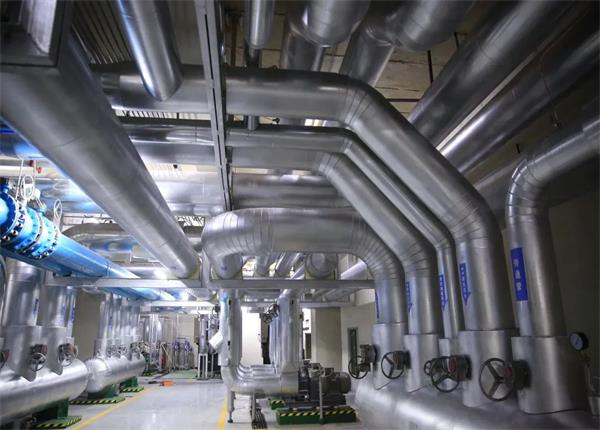 發現不銹鋼冷卻塔漏水該怎么辦？(如何查看中央空調冷卻塔水位)